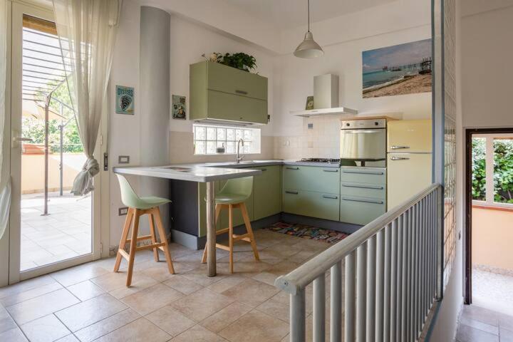 Appartamento Fronte Mare Con Parcheggio Privato 페스카라 외부 사진